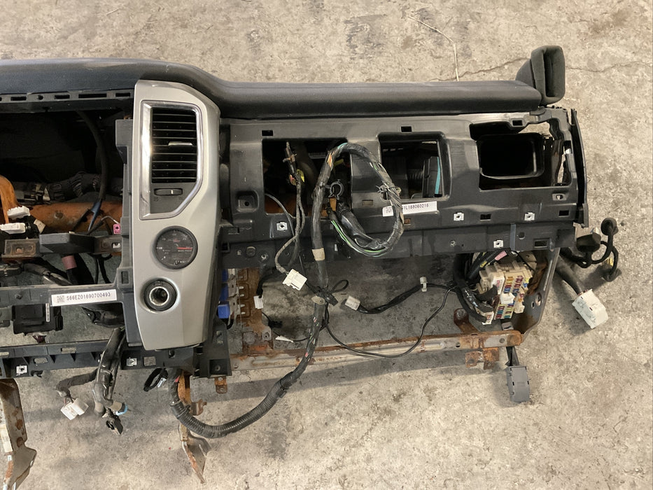 2016 NISSAN TITAN XD DASHBOARD OEM ~LOCAL PICK UP ONLY~