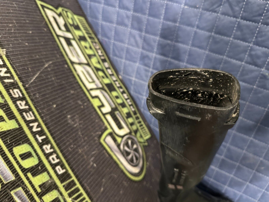 2018 AUDI R8 PASSENGER RIGHT AIR INTAKE DUCT TUBE OEM 4S0 129 520 F