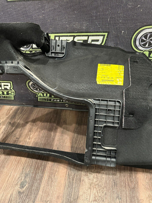 2020 BMW M4 F82 REAR RIGHT TRUNK SIDE TRIM 7467122-01 51 16 7 467 122