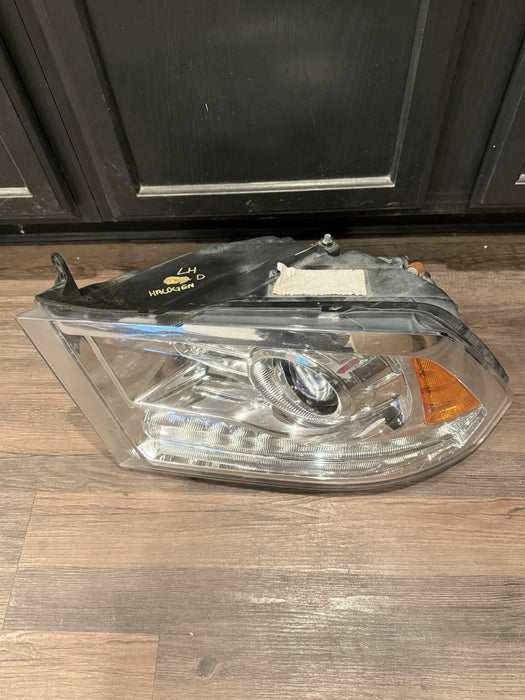 2017 DODGE RAM 3500 DRIVER LEFT HALOGEN HEADLIGHT OEM
