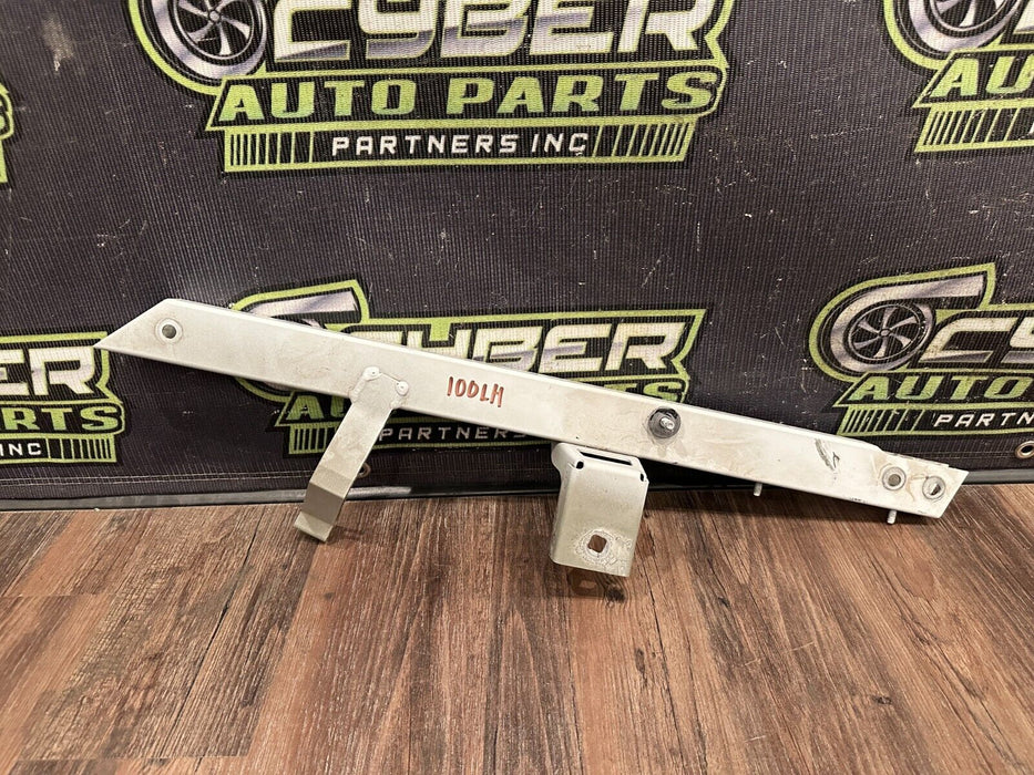 2017-18 AUDI R8 DRIVER LEFT SUPPORT BRACKET OEM