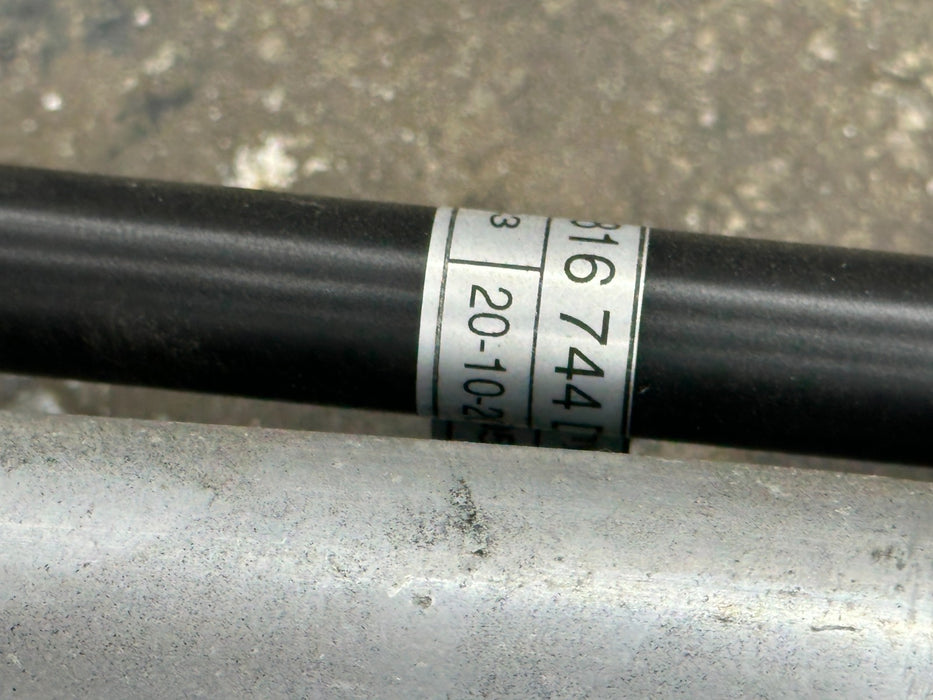 2021 AUDI R8 OEM UNDERBODY CENTER COOLANT PIPE LINE HOSE TUBE 4S0 819 270 D