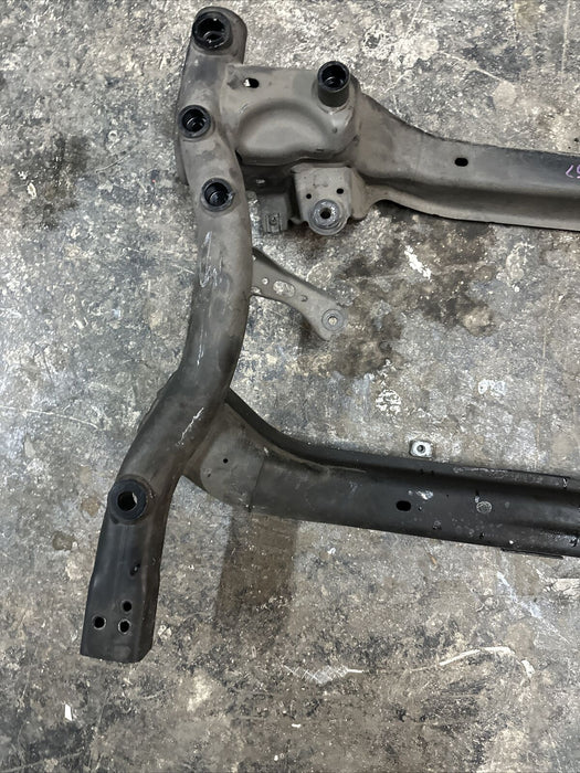 2017 MERCEDES C63 AMG OEM CABRIOLET FRONT SUSPENSION CROSS-MEMBER SUBFRAME