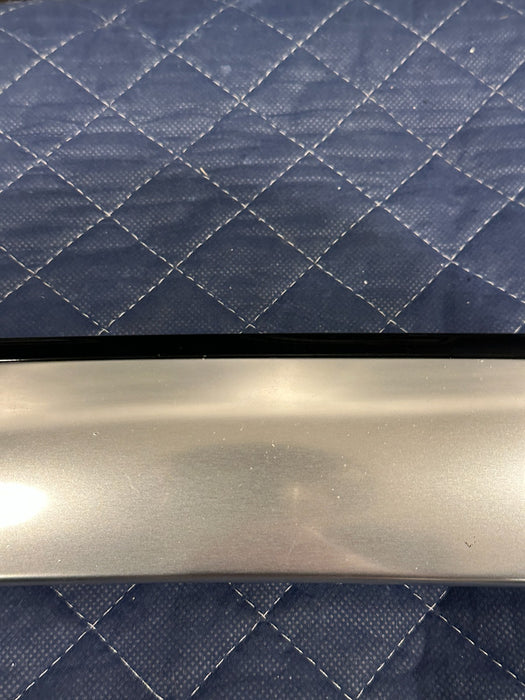 2014 AUDI R8 SPYDER RIGHT WINDSHIELD PILLAR MOLDING TRIM 427 853 266 D ~FLAW~