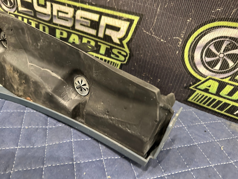 2021 AUDI R8 KEMORA GRAY PASSENGER RIGHT FENDER PANEL W FOAM ASSEMBLY OEM