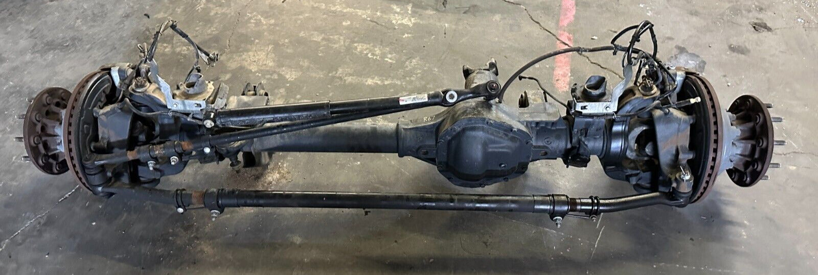 2017 2018 2019 2020 2021 2022 FORD F450 DIESEL FRONT AXLE ASSEMBLY 4.30 (4L) 37K