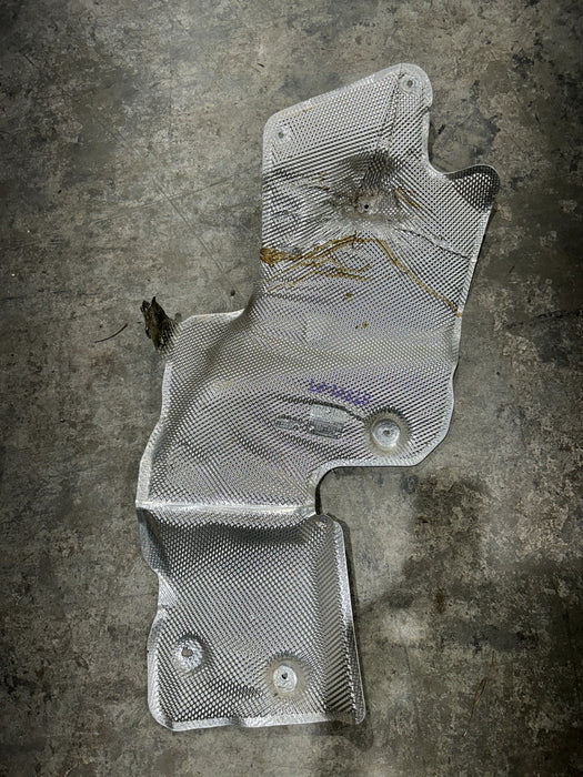 2017 AUDI R8 LEFT PROT PLATE HEAT SHIELD OEM 4S0 825 731