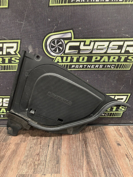 2010 NISSAN 370Z ENGINE BATTERY COVER TRIM OEM 65278 1EA0A