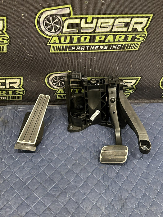 2014 PORSCHE 911 TURBO S ACCELERATOR GAS BRAKE PEDAL ASSEMBLY OEM