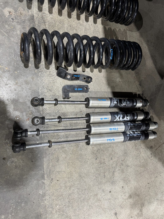 2017-2022 FORD F250 F350 F450 2.5" LEVEL KIT W/ FOX SHOCKS AFTERMARKET RADIUS AR
