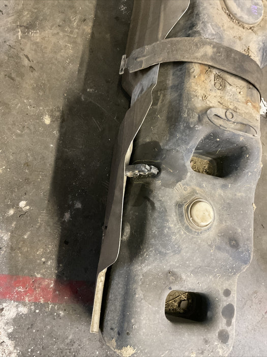 2017 RAM 2500 3500 DIESEL FUEL TANK OEM W/ PUMP OEM 2013-2018