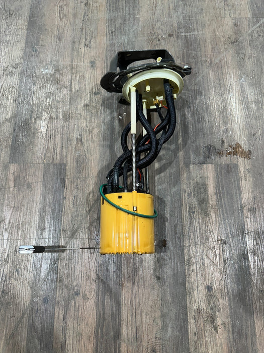 2017-2019 FORD F250 F350 6.7L DIESEL FUEL PUMP OEM HC3B-9H307-BF