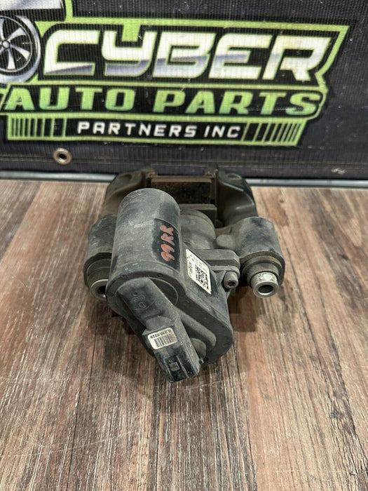2021 AUDI R8 REAR RIGHT EMERGENCY PARKING BRAKE CALIPER OEM 4S0 615 404 E