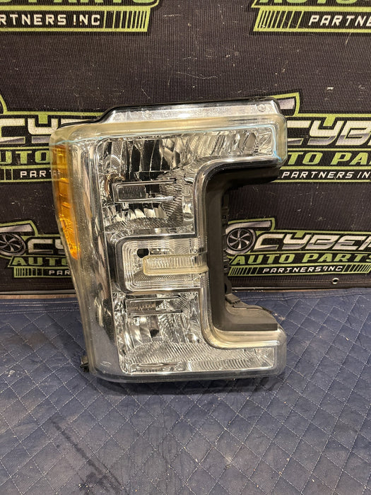 2017-2019 FORD F250 F350 RIGHT HALOGEN HEADLIGHT (NO BULBS) OEM *READ