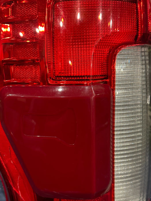 2017-2019 FORD F250 F350 F450 REAR LEFT DRIVER LED TAIL LIGHT ASSEMBLY OEM