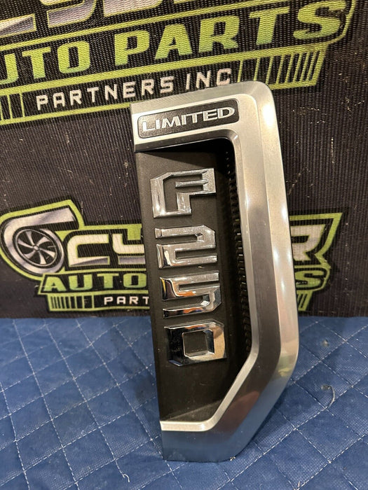 2017-2019 FORD F250 LIMITED CHROME PASSENGER RIGHT FENDER EMBLEM BADGE OEM