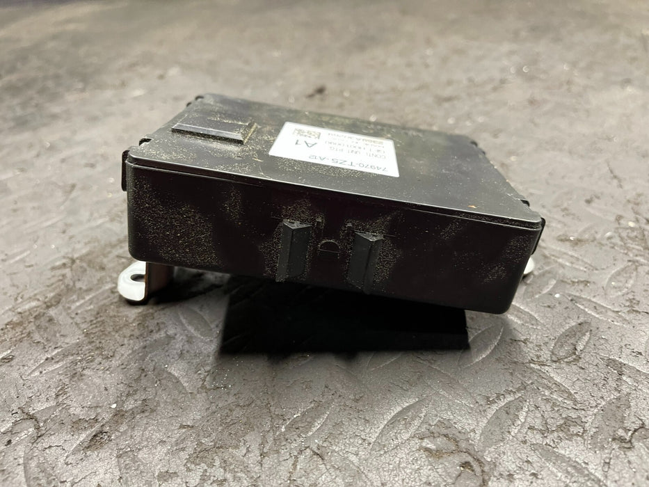 2019 ACURA MDX POWER TAILGATE CONTROLE MODULE 74970-Tz5-A12 OEM