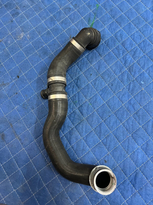 2015 MERCEDES C63S AMG ENGINE RADIATOR COOLANT HOSE 2055018982 205 501 89 82