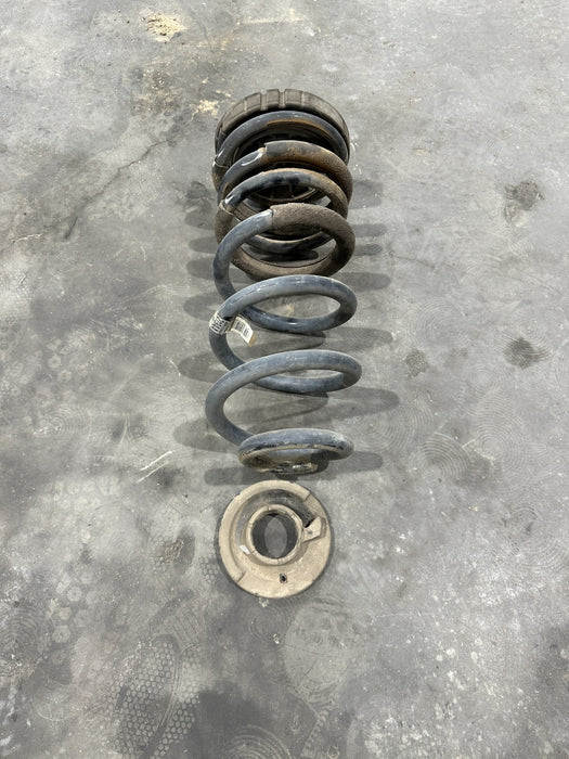 2015 DODGE RAM 2500 REAR PASSENGER RIGHT COIL SPRING OEM 68091219AA