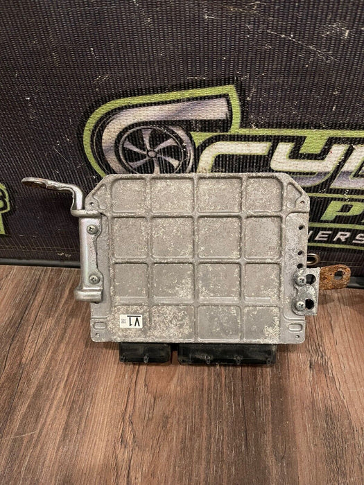 2014 TOYOTA PRUIS V ECU BCM ENGINE CONTOL UNIT/ BODY CONTROL MODULE & 3 KEYS OEM