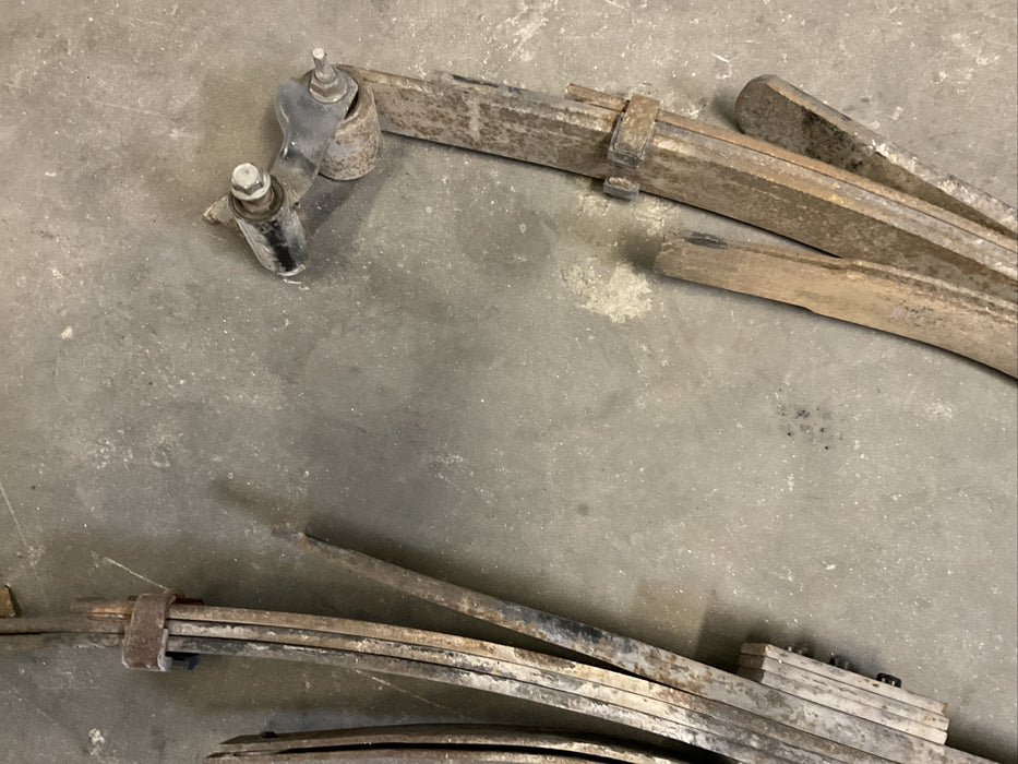 2012 RAM 3500 DUALLY LEFT & RIGHT REAR LEAF SPRINGS 32K MILES PAIR 04670447AA