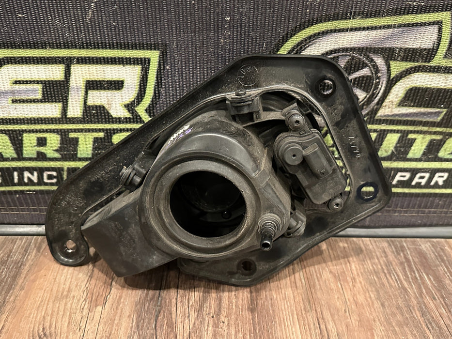 2017 AUDI R8 FUEL GAS CAP LID HOUSING ASSEMBLY OEM