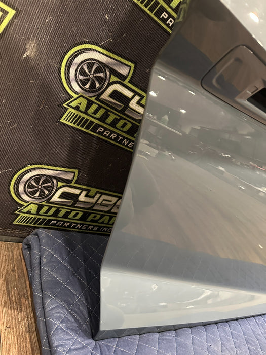 2017 2021 AUDI R8 RIGHT DOOR SHELL KEMORA GRAY 4S0 831 312 A "MINOR BURN"