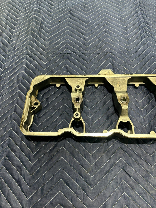 2015 DODGE RAM 2500 ENGINE VALVE COVER ROCKER HOUSING OEM 3975944