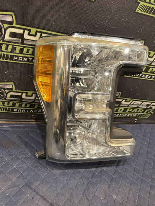 2017-2019 FORD F250 F350 RIGHT HALOGEN HEADLIGHT (NO BULBS) OEM *READ