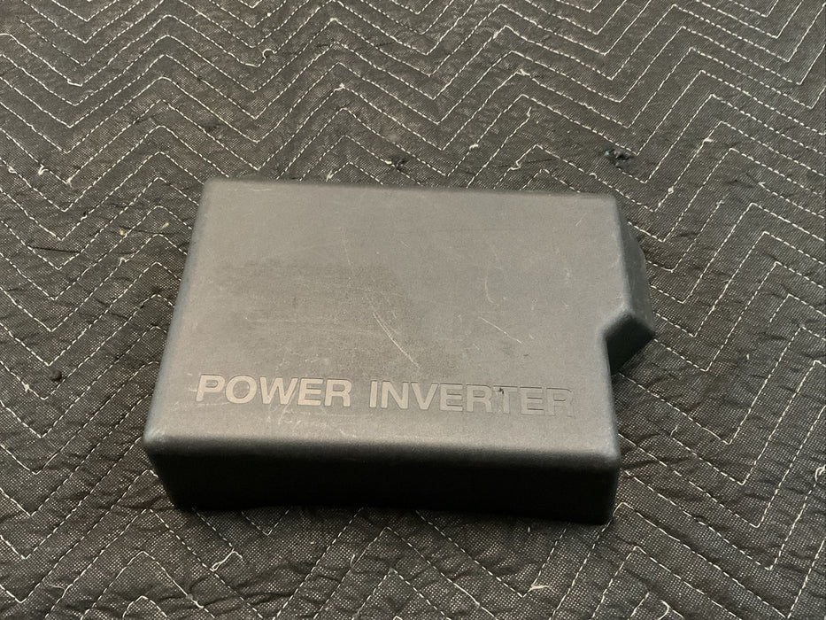 2017-2019 FORD F250 F350 POWER INVERTER OEM FRONT LID COVER OEM