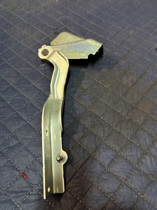 2016 2019 NISSAN TITAN XD LEFT RIGHT HOOD HINGE PAIR OEM