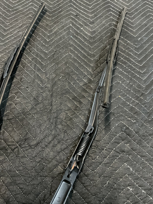 2018 NISSAN 370Z NISMO WINDSHIELD WIPERS PAIR OEM 2009-2020