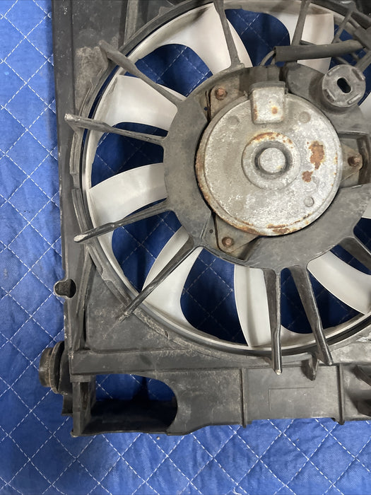2014 Toyota Prius V Front Cooling Fan Shroud Assembly OEM 100222-2152