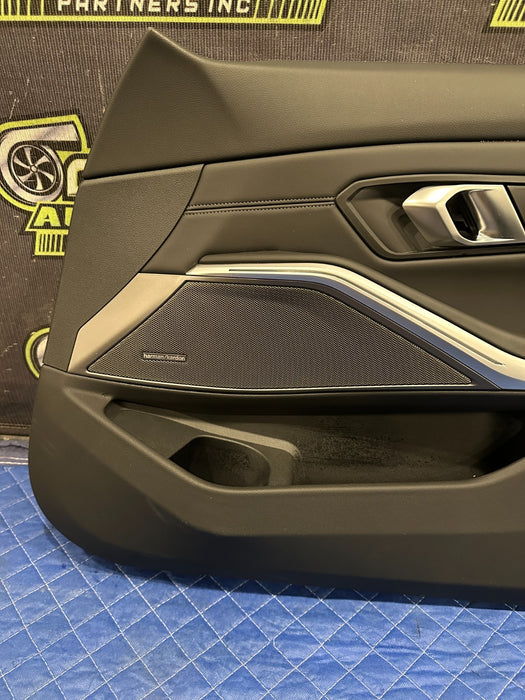 2024 BMW M3 M4 G80 G82 FRONT PASSENGER RIGHT DOOR PANEL OEM