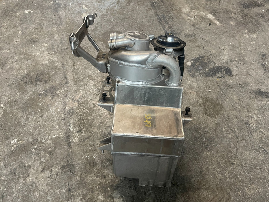 2017-2018 AUDI R8 PLUS OIL SUMP RESERVOIR TANK W/ SENSOR OEM 4S0 115 373 F