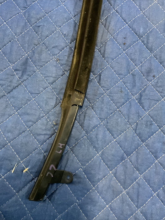 2018 NISSAN 370Z NISMO LEFT DRIVER SIDE EXTERIOR DOOR MOULDING TRIM