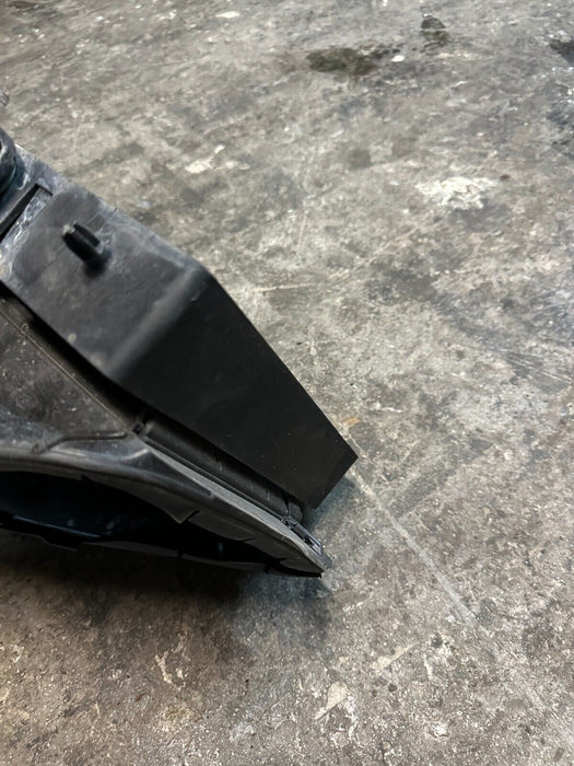 2020 BMW M4 F82 OEM PASSENGER RIGHT AUXILIARY RADIATOR INTER COOLER ASSEMBLY