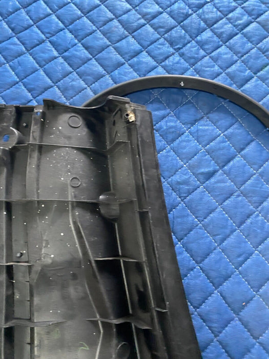 2017-2019 NISSAN 370Z PASSENGER WINDSHIELD COWL VENT 66862-1EA0A