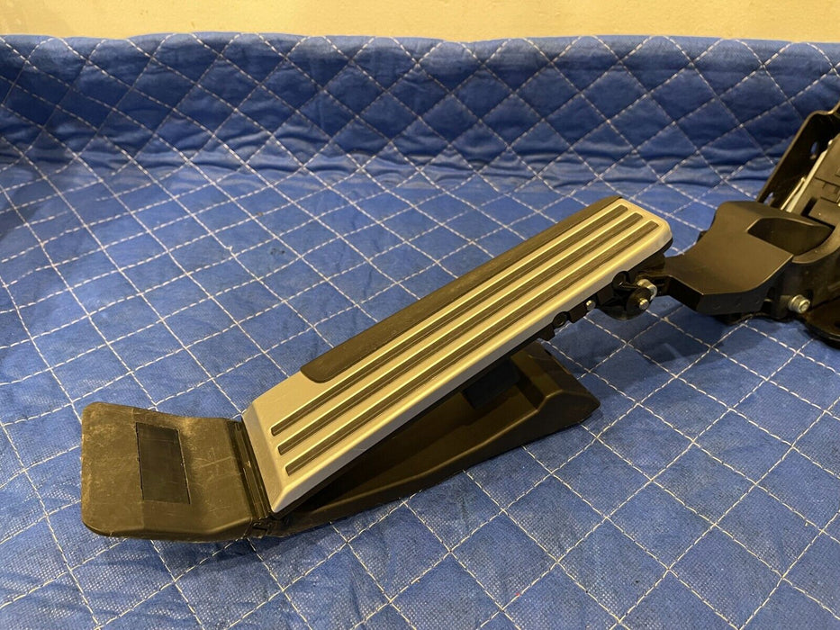 2017 INFINITI Q50 RED SPORT ACCELERATOR PEDAL/ GAS PEDAL OEM