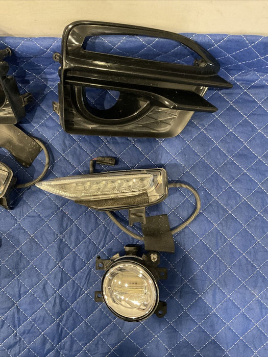 2017 INFINITI Q50 RED SPORT FOG LIGHT & TURN SIGNAL LIGHT & BEZAL COVER 6PC SET