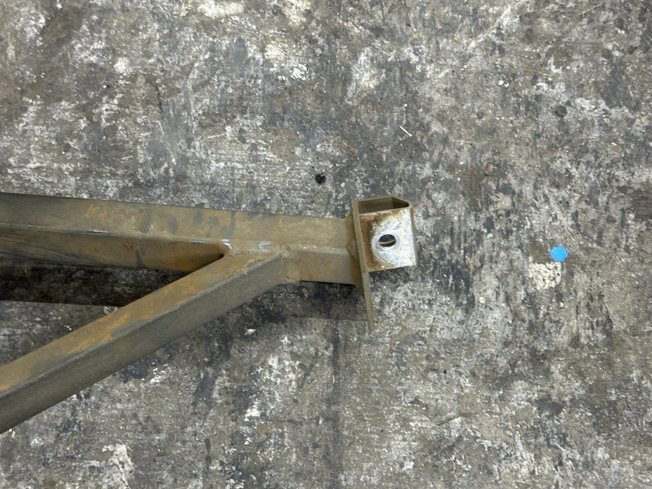 2014 AUDI R8 FRONT LEFT FENDER RADIATOR SUPPORT STRUCTURE MOUNT BRACKET OEM