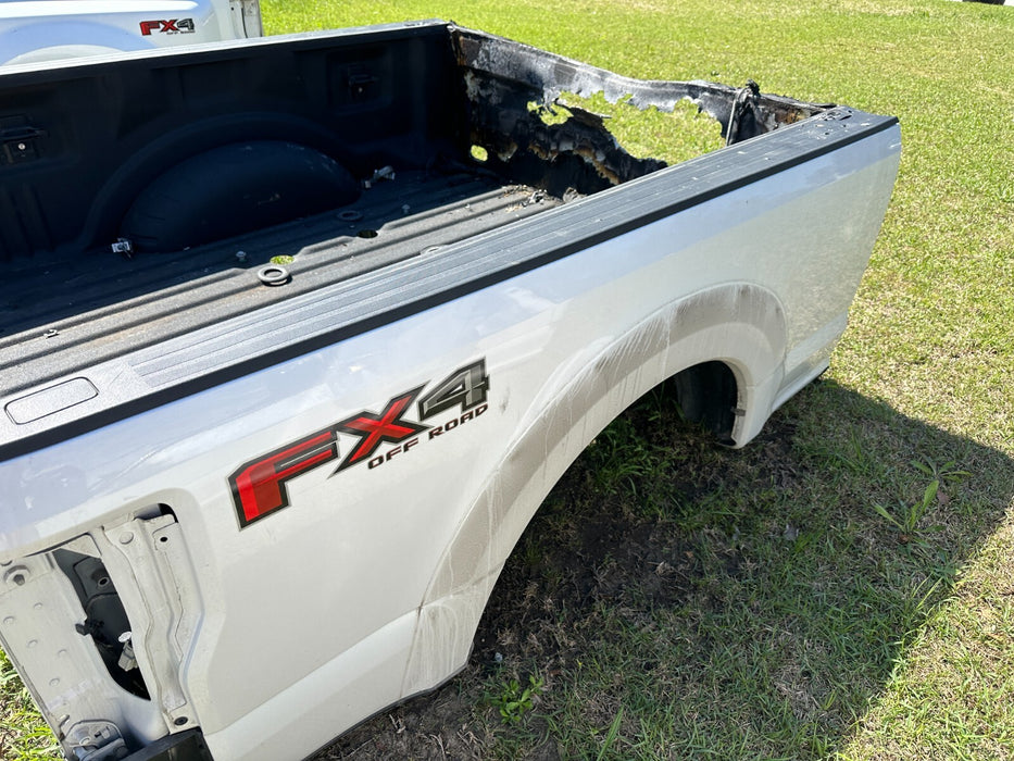 2017-2022 FORD F250 F350 SHORT BED 6' TRI-COAT METALLIC WHITE (UG) OEM