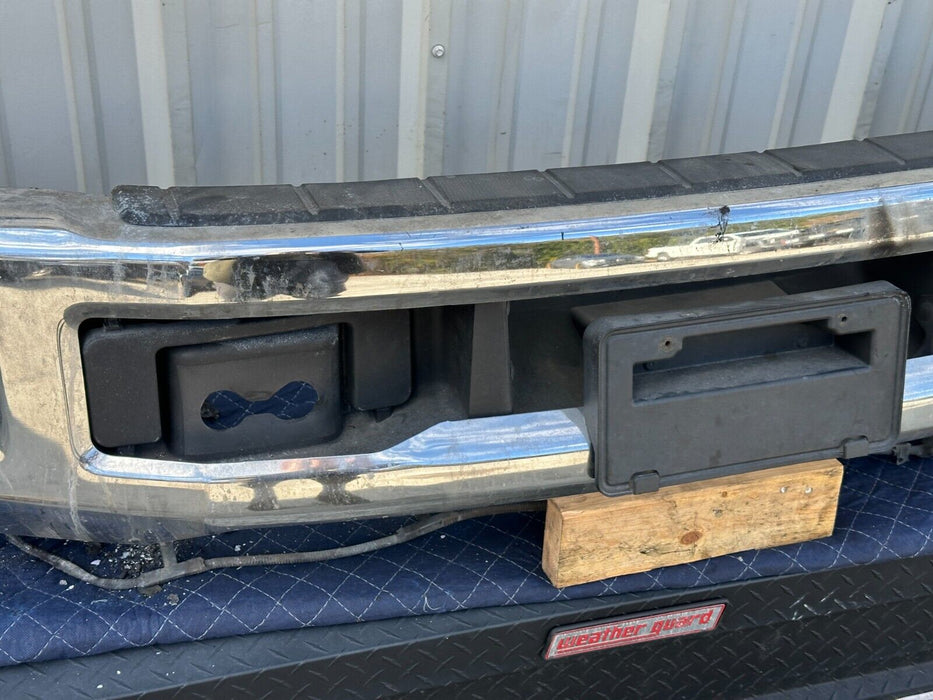 2017 2018 2019 FORD F250 F350 CHROME FRONT BUMPER W/ FOG LIGHT HOLES OEM *READ*