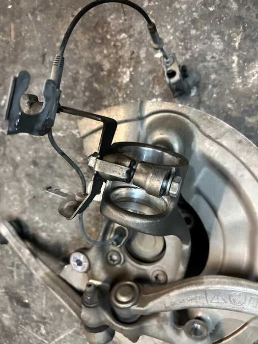 2020 BMW M4 HERITAGE EDITION F82 OEM FRONT LEFT SPINDLE KNUCKLE SUSPENSION