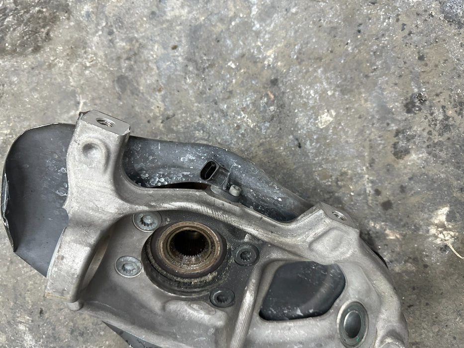 2021 AUDI R8 FRONT PASSENGER RIGHT SUSPENION KNUCKLE OEM