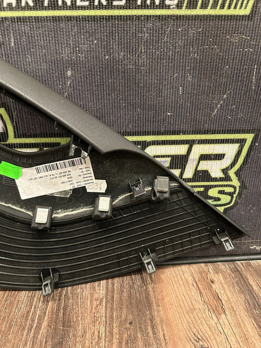 2012 AUDI R8 FRONT LEFT DOOR TRIM PANEL OEM 423 868 091 *MINOR SCUFFS*