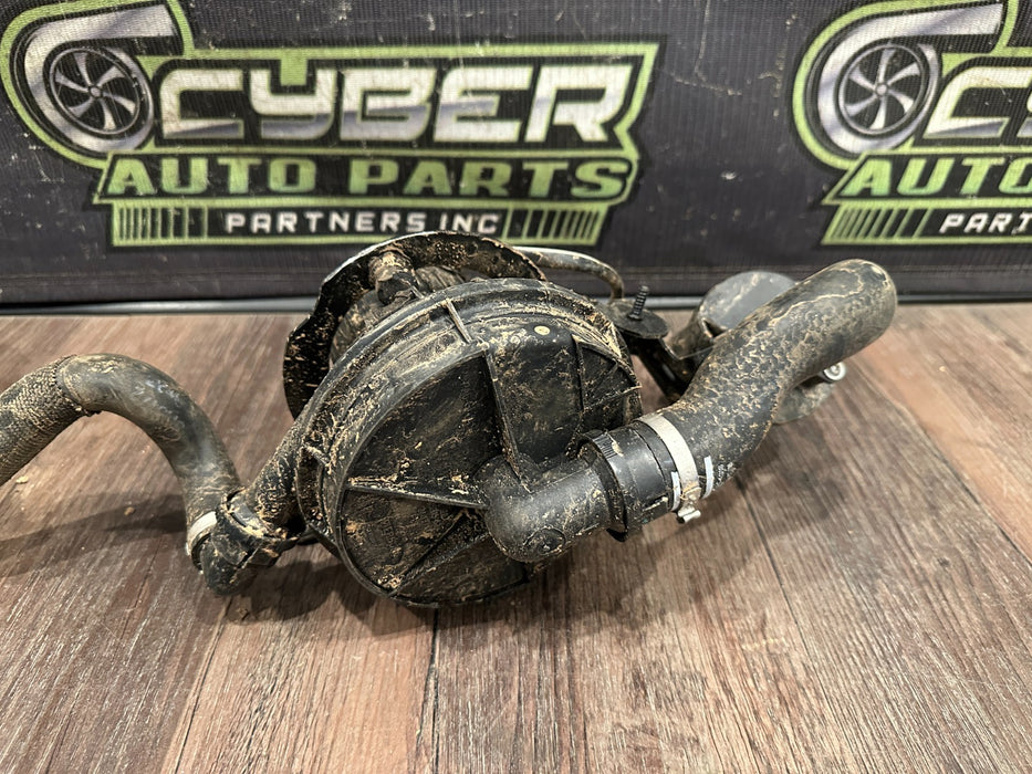 2017 AUDI R8 LEFT SECONDARY AIR INJECTION PUMP OEM 4S0 906 601