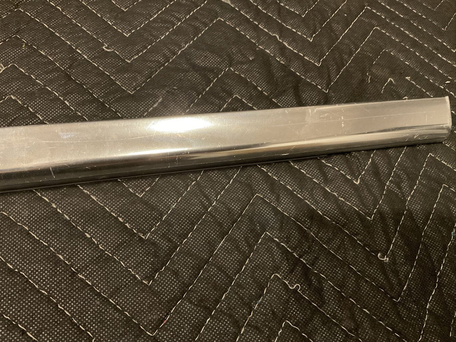 2014 MERCEDES S550 REAR LH DRIVER DOOR WINDOW BELT MOLDING OEM~MINOR SCRATCHES~