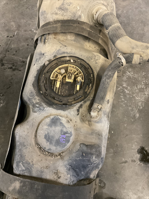 2017 RAM 2500 3500 DIESEL FUEL TANK OEM W/ PUMP OEM 2013-2018