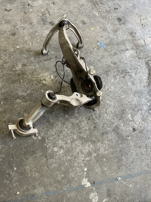 2010 NISSAN 370Z FRONT LEFT SUSPENSION KNUCKLE HUB CONTROL ARM OEM 2009-2020